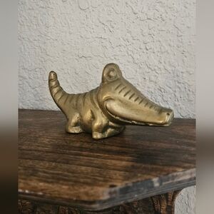 Happy Brass Alligator